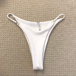 ✨FREE bought with another item✨Cheeky bottom